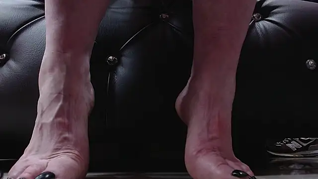 Snapshot of Luciana_Ass chatting on 02.17.25 Luciana Ass online show from 02.17.25