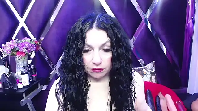 Snapshot of Luciana_Ass chatting on 11.11.25 Luciana Ass online show from 11.11.25