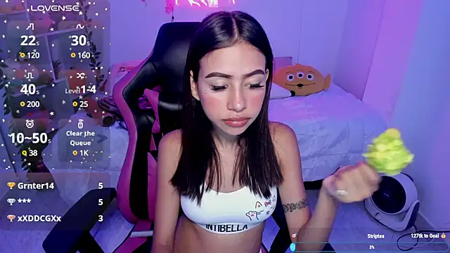 cat kitty18  online show from 02.12.25