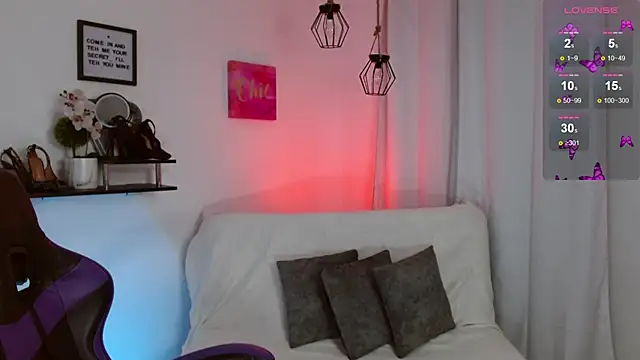 Emmi Cam online show from 05.28.26