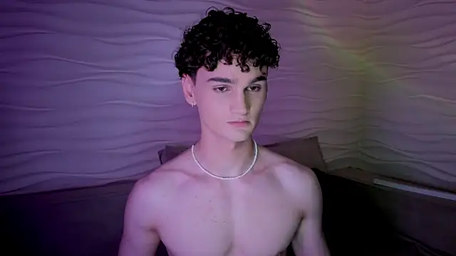 adam 21cm   online show from 01.17.25