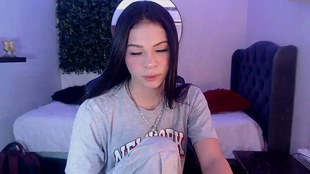 Snapshot of andy_bell_x chatting on 02.24.25 andy bell x online show from 02.24.25