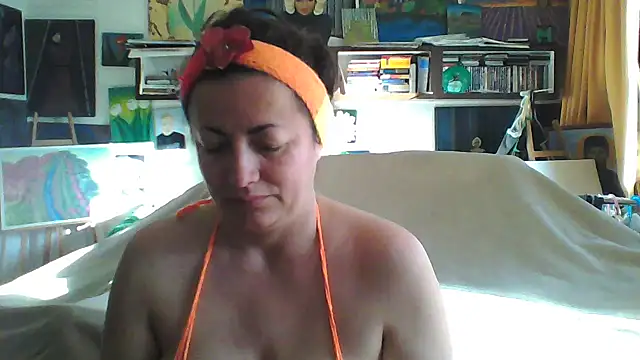 MariaAnaSunshine online show from 10.19.25