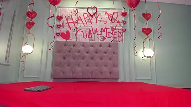 zoe roux21 online show from 02.12.25