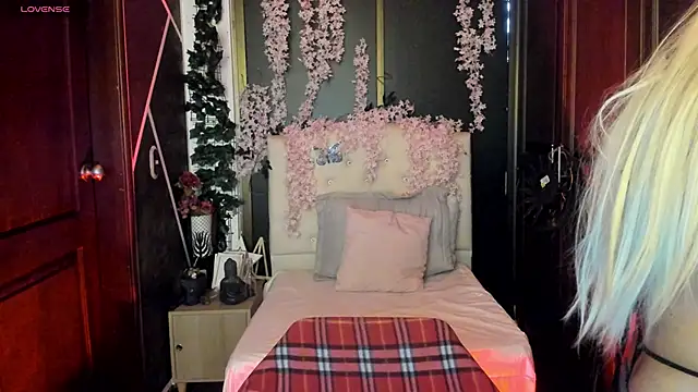 SexyNaf online show from 09.08.25