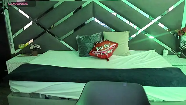 SexyNaf online show from 10.11.25