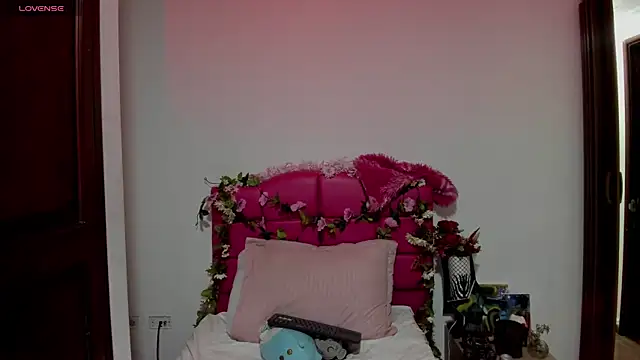 SexyNaf online show from 10.30.25