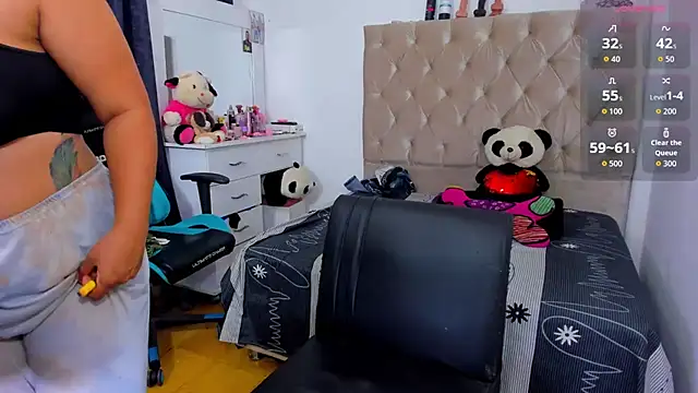 lulu ferrer online show from 11.25.25