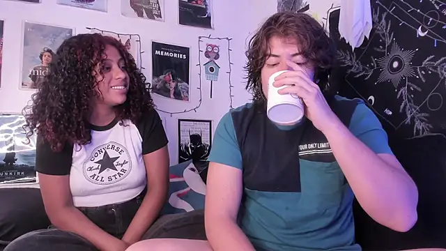 Snapshot of hothoneychile chatting on 09.09.25 hothoneychile online show from 09.09.25