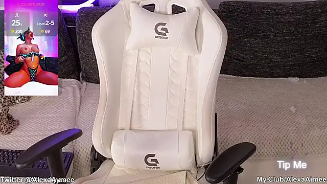 AlexaAimee online show from 03.26.26