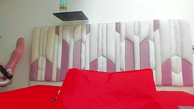 Snapshot of fer_dz chatting on 03.17.25 fer dz online show from 03.17.25