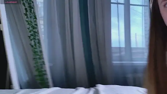 SunnyRisha online show from 09.22.25