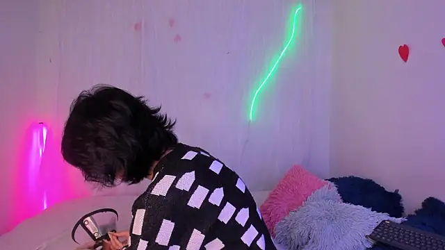 Snapshot of CelesteXCute chatting on 02.14.26 CelesteXCute online show from 02.14.26