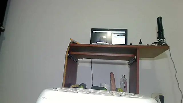 SensualGata13 online show from 12.18.25