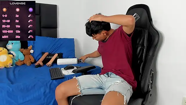 Tonny twink  online show from 02.07.26