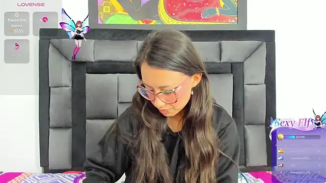 Snapshot of tatiana_valencia chatting on 01.10.25 tatiana valencia online show from 01.10.25