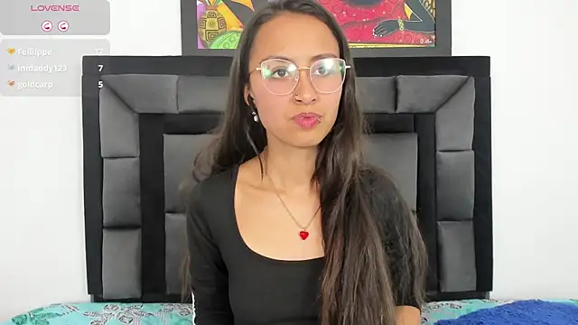 Snapshot of tatiana_valencia chatting on 03.17.25 tatiana valencia online show from 03.17.25