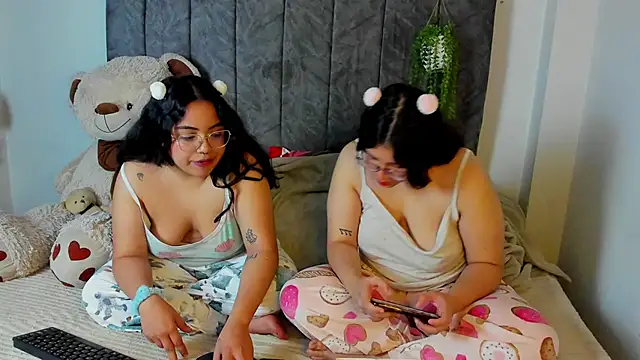 maddie-and-chelsea- online show from 02.05.26