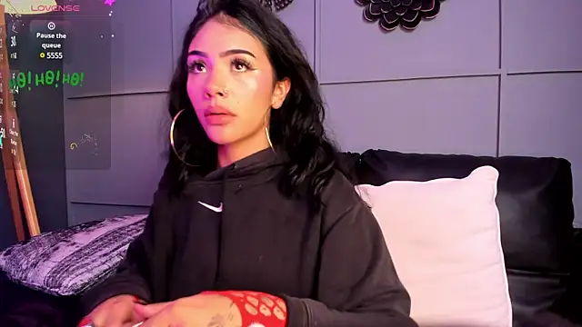 Giovanna oliveira online show from 12.28.24