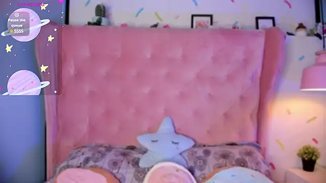 Giovanna oliveira online show from 01.07.25