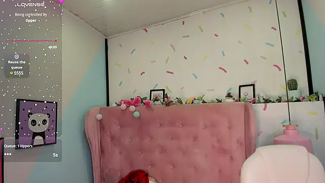 Giovanna oliveira online show from 02.05.25