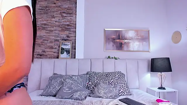 Snapshot of lyzzi_smith01 chatting on 10.23.25 lyzzi smith01 online show from 10.23.25