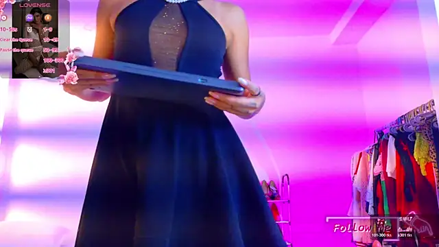 Snapshot of CampbelGinger chatting on 11.28.25 CampbelGinger online show from 11.28.25