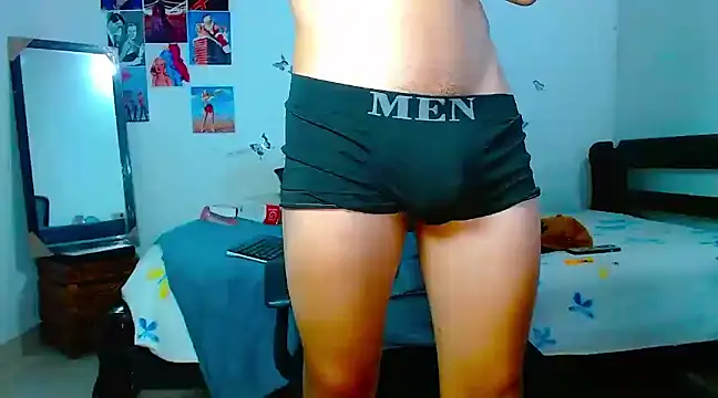 Snapshot of cristofer_988 chatting on 02.20.25 cristofer 988 online show from 02.20.25