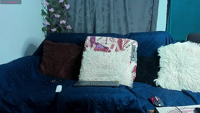 Snapshot of cristofer_988 chatting on 10.11.25 cristofer 988 online show from 10.11.25