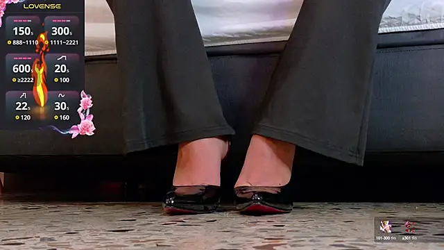 Alexa Miss online show from 02.19.25