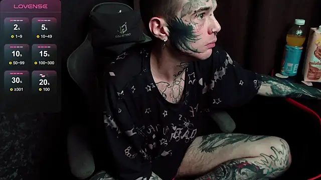 lonelycrystal online show from 10.30.25