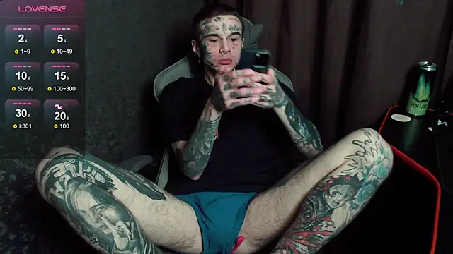 lonelycrystal online show from 11.30.25