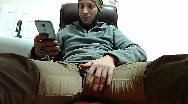 hardbigcock16 online show from 12.24.24