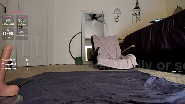 Peaches N Kreme online show from 01.14.25