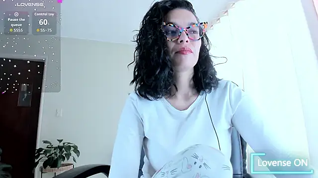 Snapshot of paulinabarnett- chatting on 06.16.26 paulinabarnett- online show from 06.16.26