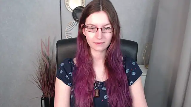 emmaxDelight online show from 01.17.25