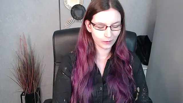 emmaxDelight online show from 02.19.25