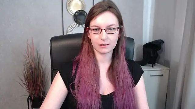 emmaxDelight online show from 03.07.25