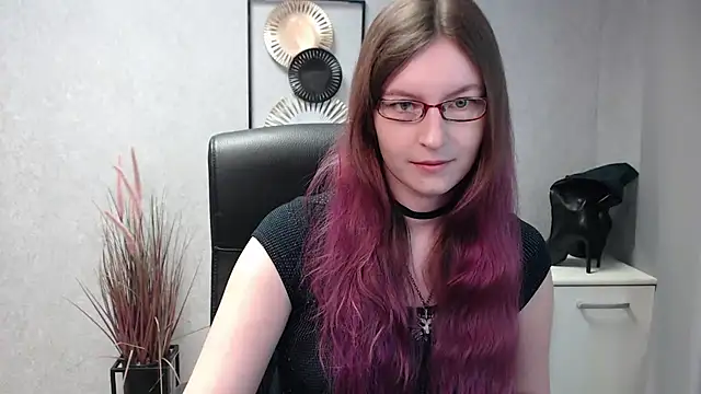 emmaxDelight online show from 03.13.25