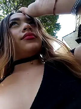 Mia ross16 online show from 01.19.25