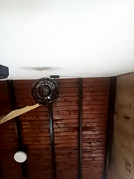 Mia ross16 online show from 03.21.25