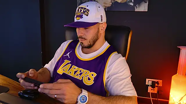 AngeloEric online show from 11.25.25