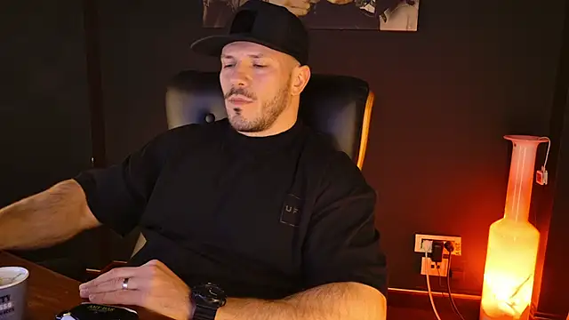 AngeloEric online show from 12.17.25