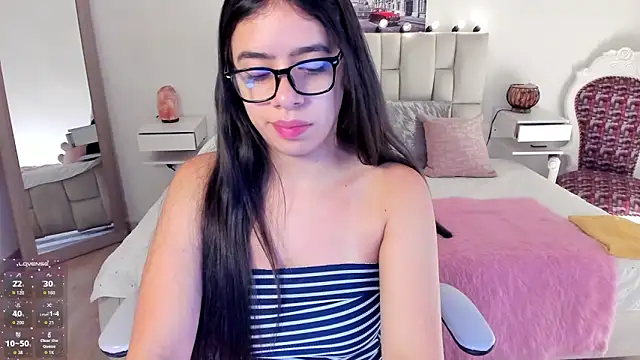 Snapshot of zoe_turnner_18 chatting on 09.12.25 zoe turnner 18 online show from 09.12.25