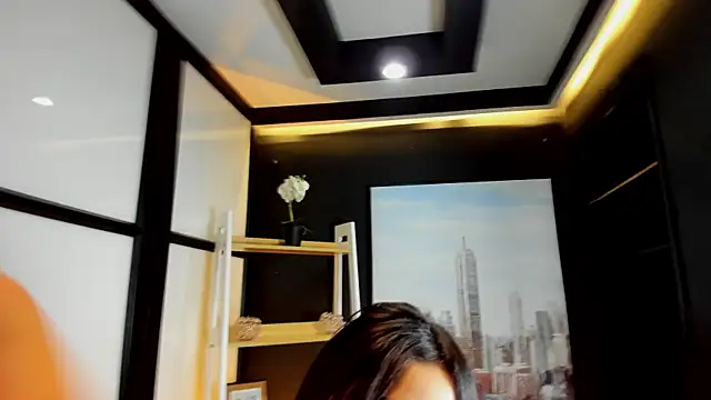 lilithTeen1  online show from 12.20.24