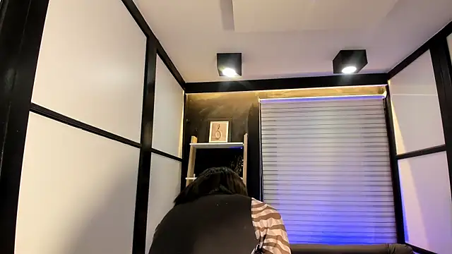 lilithTeen1  online show from 03.07.25