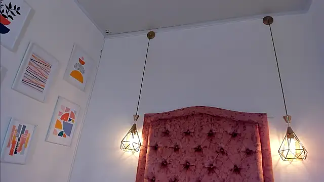 aprill21  online show from 12.05.24