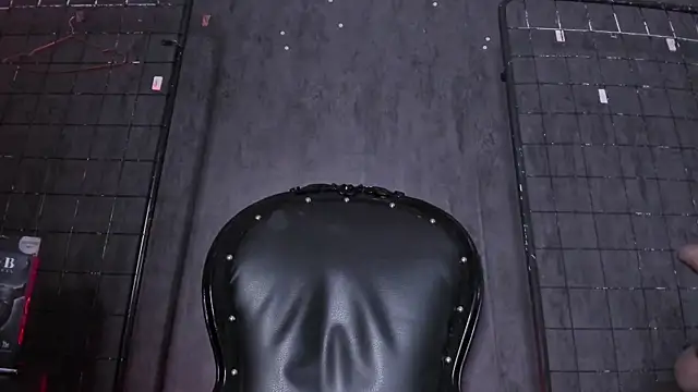 Carolina Arias online show from 12.13.25