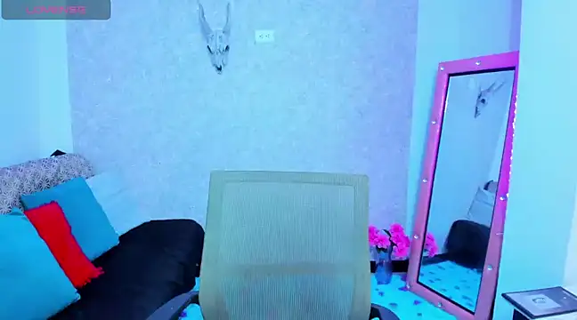 Snapshot of AliciaChelios chatting on 02.02.25 AliciaChelios online show from 02.02.25