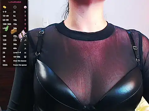 Snapshot of AliciaChelios chatting on 03.04.26 AliciaChelios online show from 03.04.26